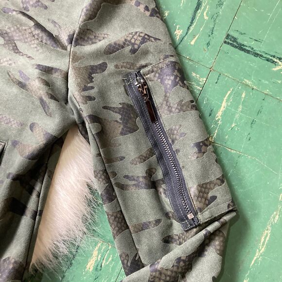 LYSSÉ NY Moto Zip Up Snap Jacket Camouflage Green Sz Medium Green Army Short EUC - Picture 8 of 14